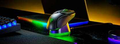 Razer DeathAdder V2 Pro pelīte ar lādēšanas staciju